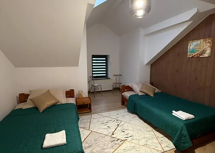 Hostel Wynajmowanie Pokoi *