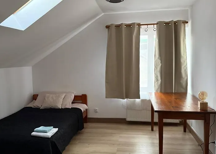 Auberge de jeunesse Wynajmowanie Pokoi *